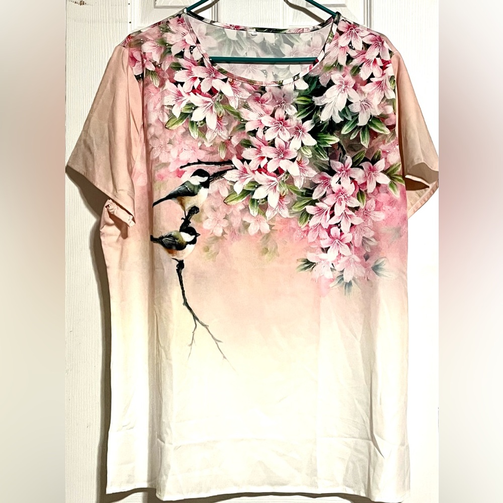Chic Floral Bird Print Short Sleeve Top